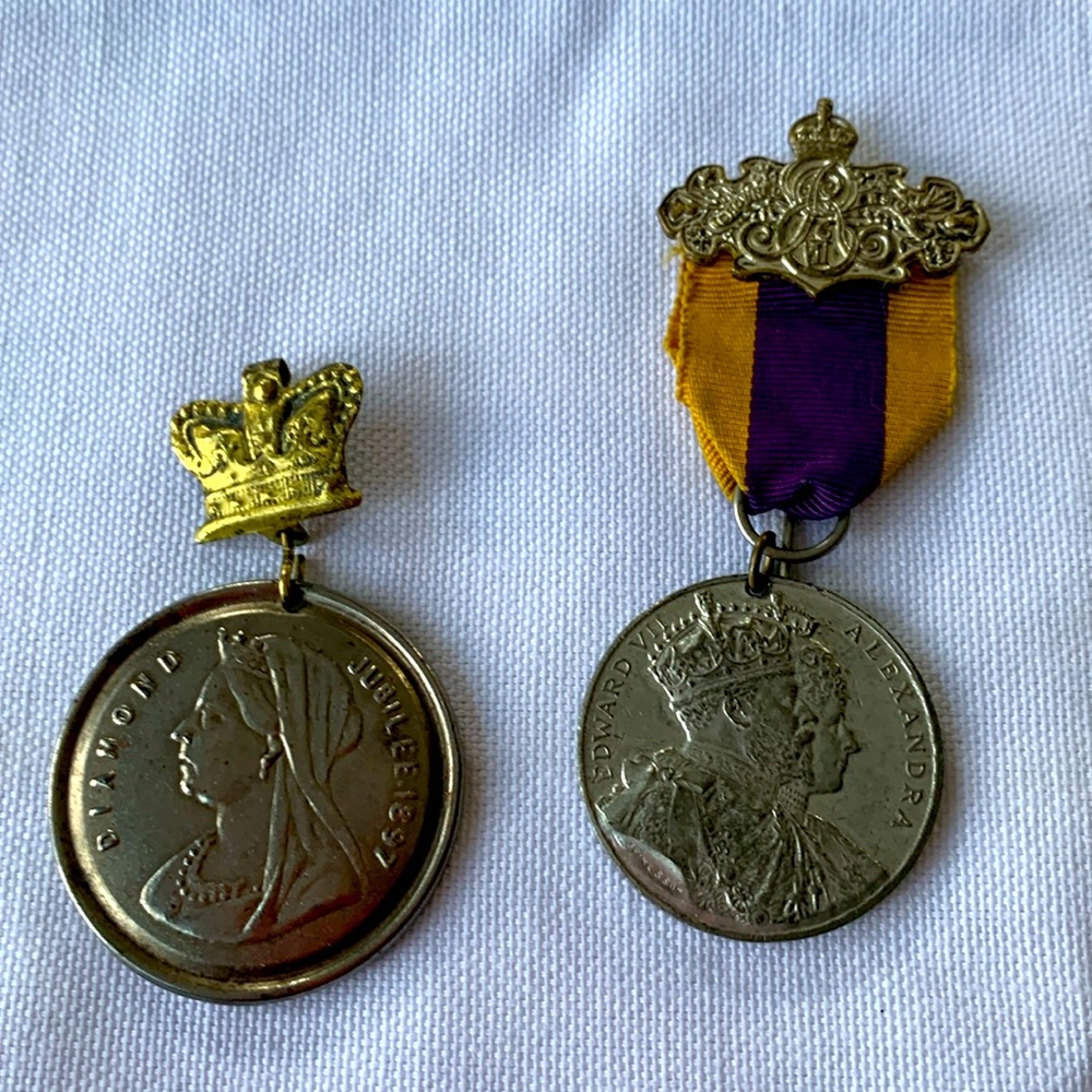 Medals- king Ed vii Queen Alex 1902 British Silver/ribbon + Q Victoria 1897 Diam